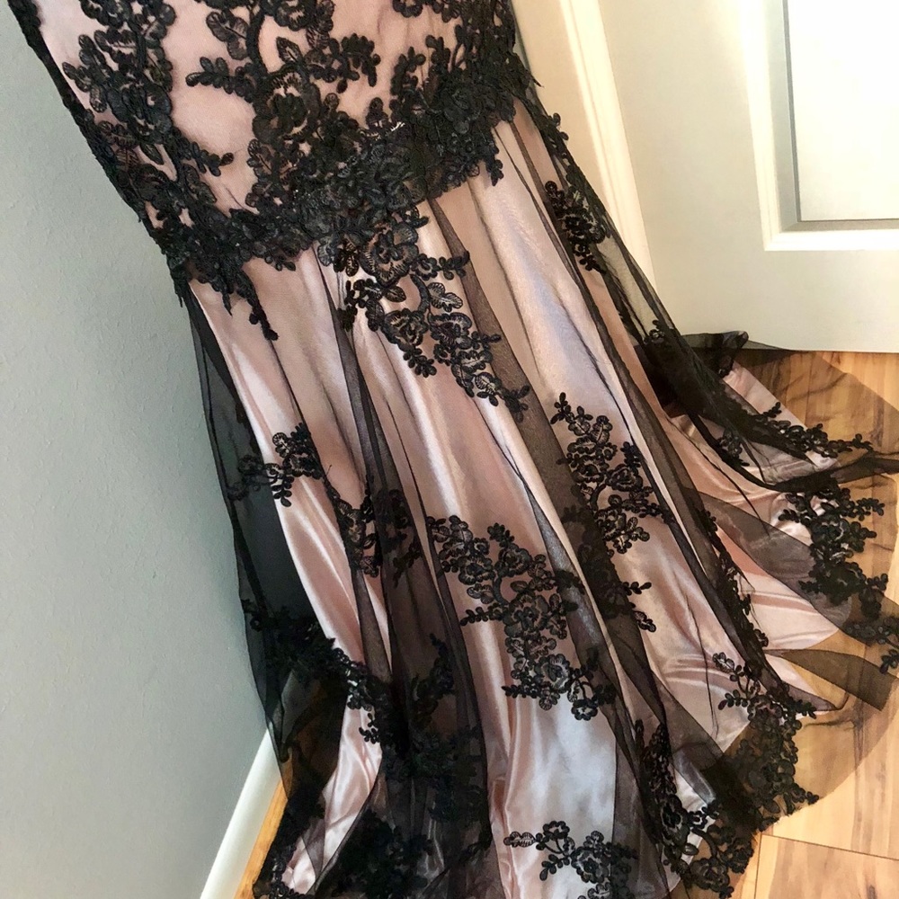 🆕♠️BLACK•LACE•SLEEVELESS•BALL•GOWN🌹 - Picture 5 of 8